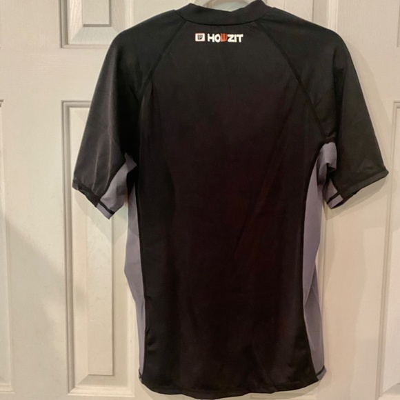 NWT Howzit L Slim Lycra Zipper Short Sleeve Sun Swim 50 UV Rash-guard Surf, Bike - Picture 3 of 8